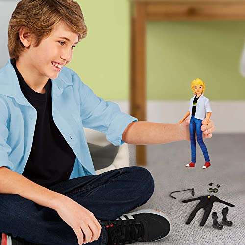 Miraculous: Tales of Ladybug and Cat Noir Adrien to Cat Noir Secret Superhero Fashion Doll with Accessories, 50358 6