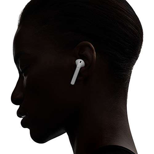 Apple AirPods with Wireless Charging Case 5