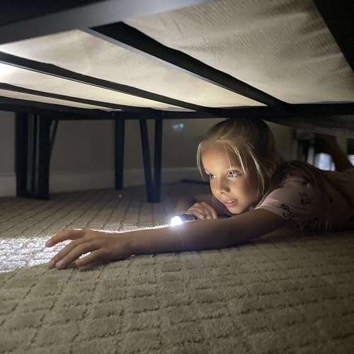 FREEZE2TRIM Vital Tac Flashlight, Elite Tac USA Tactical Flashlight, Battery Powered LED Flashlight VitalTac Flashlight High Lumens Military Grade 2000 Lumens 5 Modes Zoom, SOS, Ultra Bright Torch 6