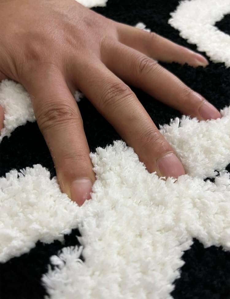 Voanyinin Get Naked Bath Mat Cute Black and White Bathroom Rugs (20x32 inch) 5