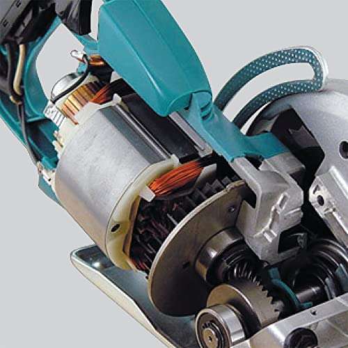 Makita 5477NB 7-1/4" Hypoid Saw 4