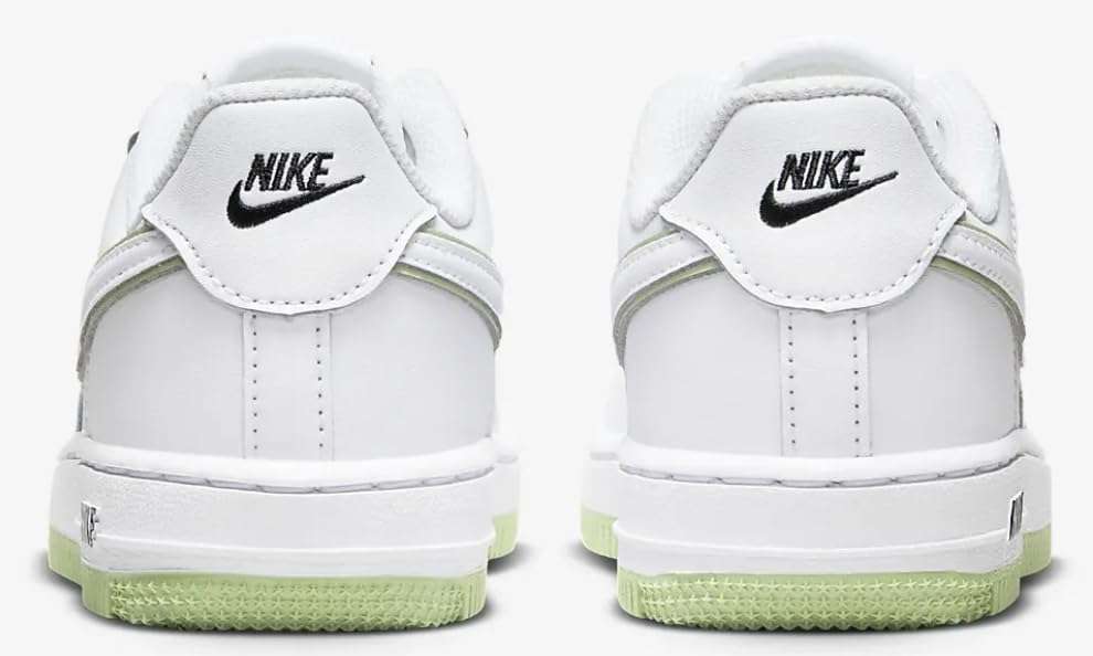 Nike Boys Air Force 1, 12.5 Little Kid 6