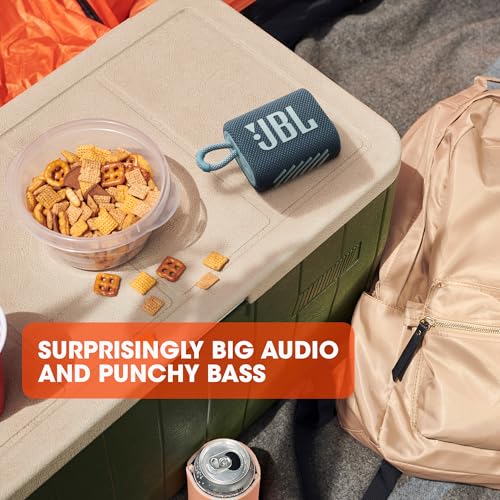 JBL Go 3 - Portable Mini Bluetooth Speaker, big audio and punchy bass, IP67 waterproof and dustproof, 5 hours of playtime, speaker for home, outdoor and travel (Red) 3