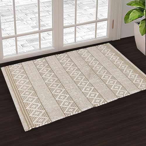 Chardin home Grey & White Boho Runner Rug 2x5 feet |Hand Woven Farmhouse Rug | Great in Kitchens entryways doormats Bathrooms Meditation Mat | Machine Washable & Reversible Cotton Rugs 6