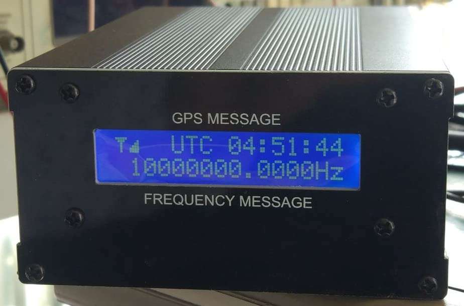 10MHZ Output SINE Wave GPS DISCiPLINED Clock GPSDO LCD Display 1