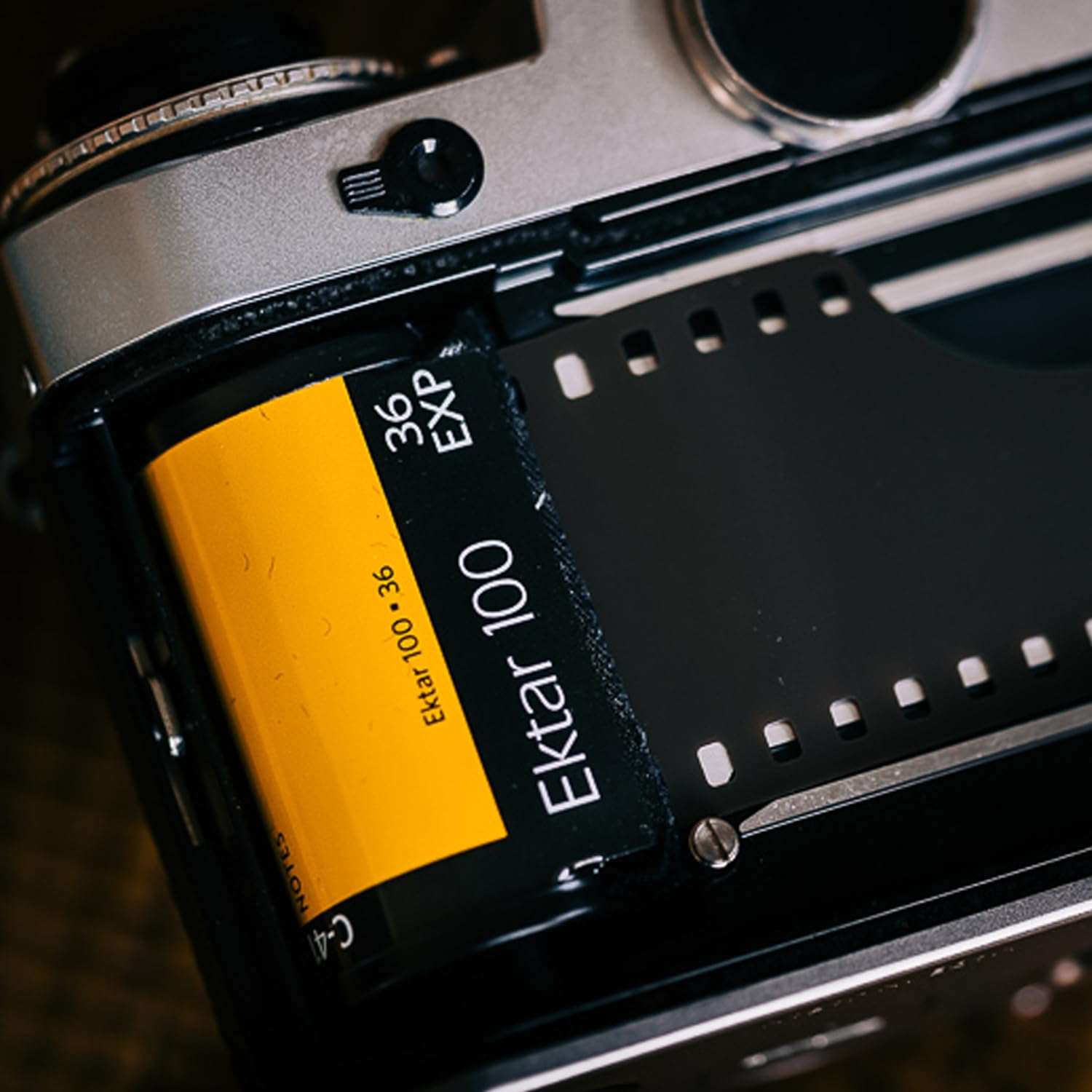 Kodak Ektar 100 35mm Film 4-Pack – ISO 100, 36 Exposure Color Film for 35mm Film Camera – Includes Balveli Premium Microfiber Cloth 3