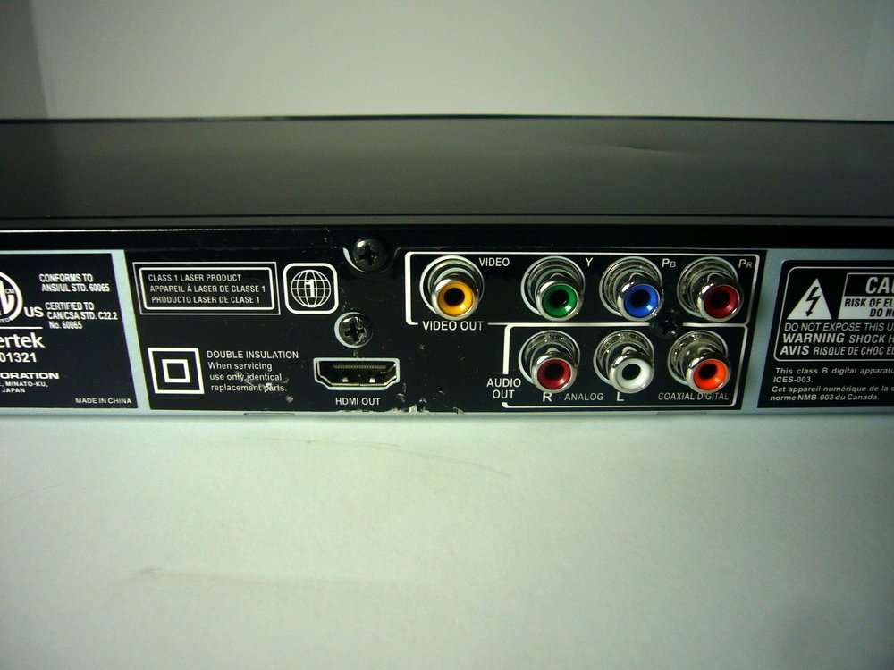 Toshiba SDK1000 DVD Player with 1080p Upscaling 5