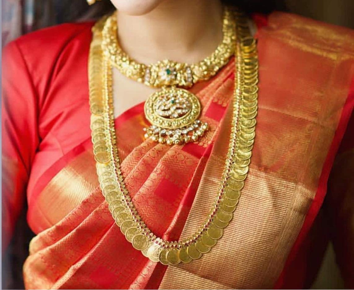 VAMA FASHIONS Traditional South Indian Goddess Laxmi Haar Temple Jewellery Mahalakshmi kasulaperu Lakshmi Necklace Set for Women (temple jewellery set) 2