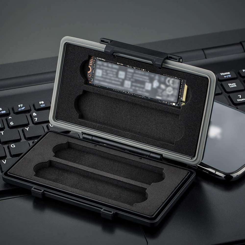 Hard ABS + EVA：Hard ABS M.2 SSD Card case with EVA PU M.2 SSD Card case 3