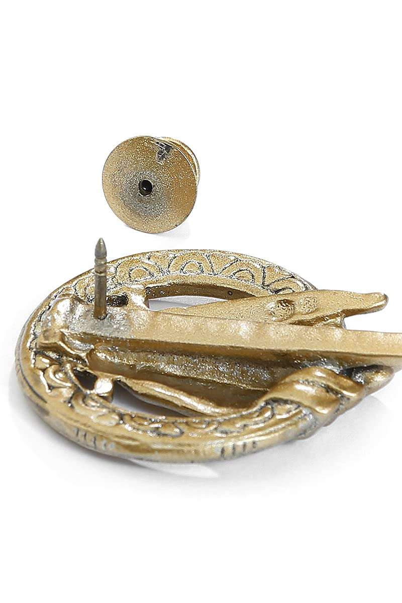 Dark Horse Deluxe Game of Thrones Hand of The King (3-inch Pin) 4