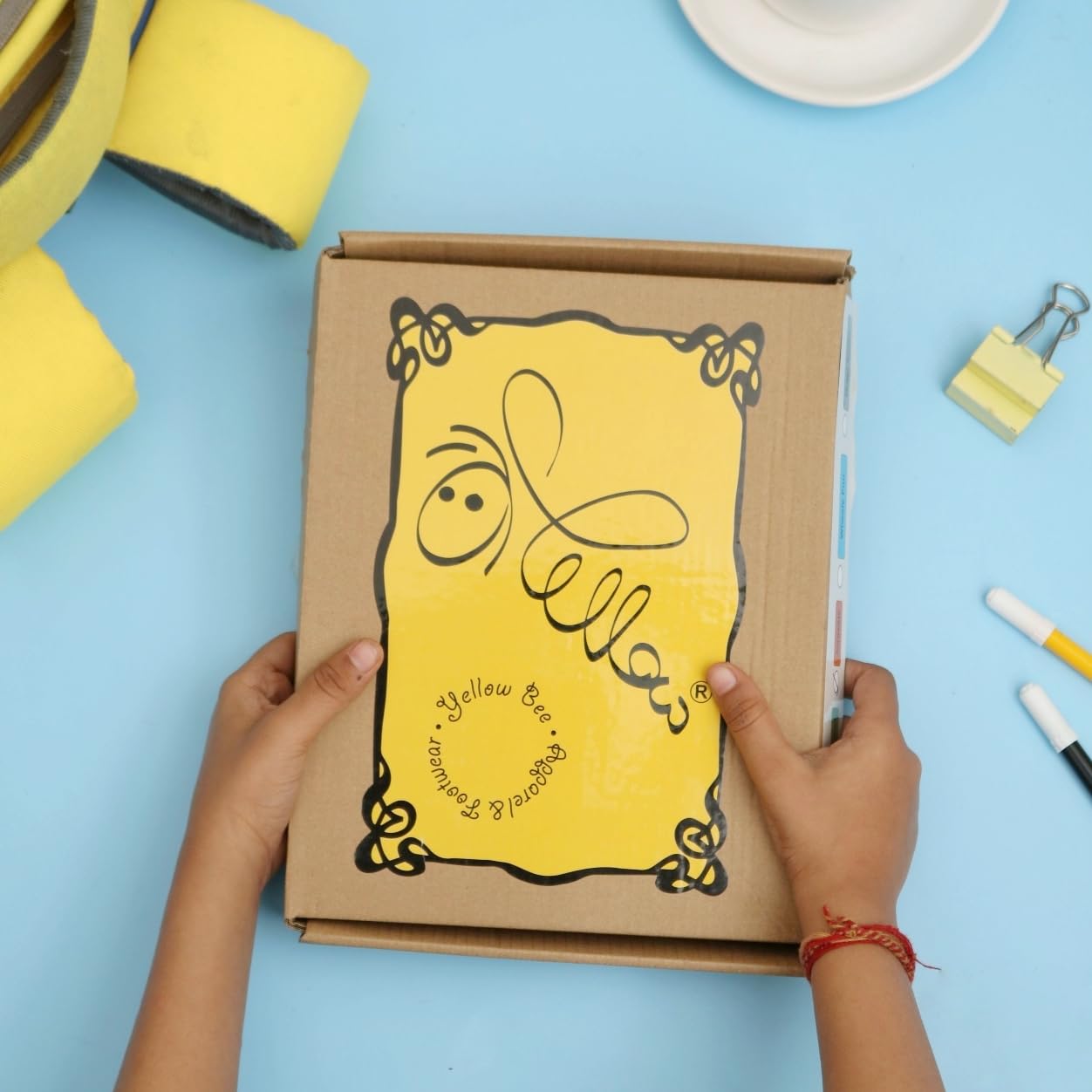 Yellow Bee Cosmic Explorers DIY 3D Light Box Kit 3