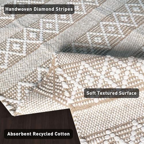 Chardin home Grey & White Boho Runner Rug 2x5 feet |Hand Woven Farmhouse Rug | Great in Kitchens entryways doormats Bathrooms Meditation Mat | Machine Washable & Reversible Cotton Rugs 2