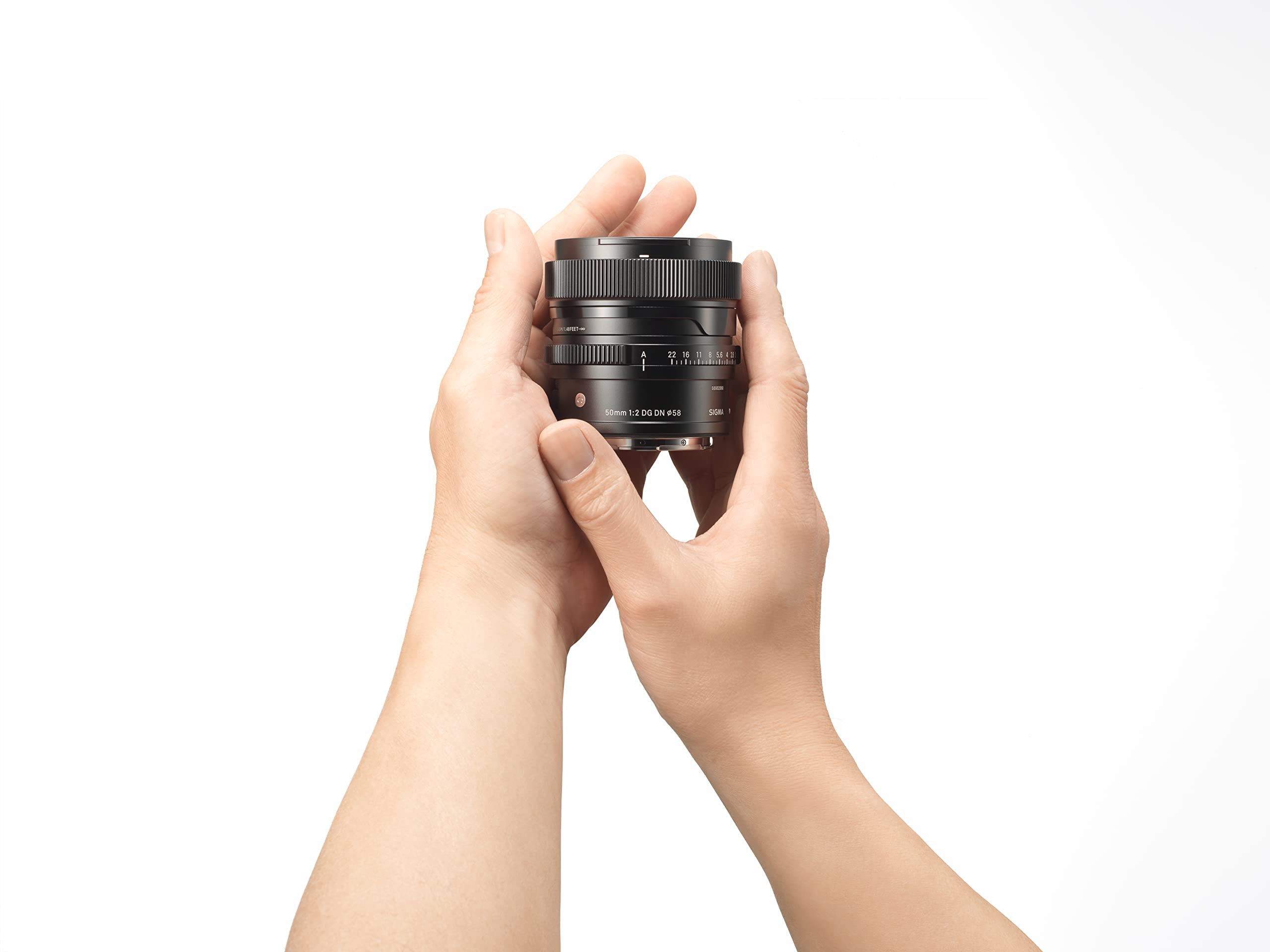 Sigma 50mm f/2 DG DN Contemporary Lens for Leica LMirorless Camera Lenses 4