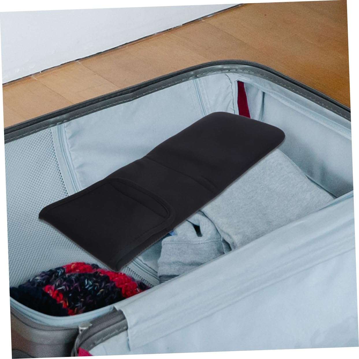 FRCOLOR 2pcs Hair Straightener Protective Cover Curling Iron Hair Curlers Hair Straightener Organizer Hair Curler Pouch Curls Travel Case Storage Bag Protective Case Bracket Neoprene 5