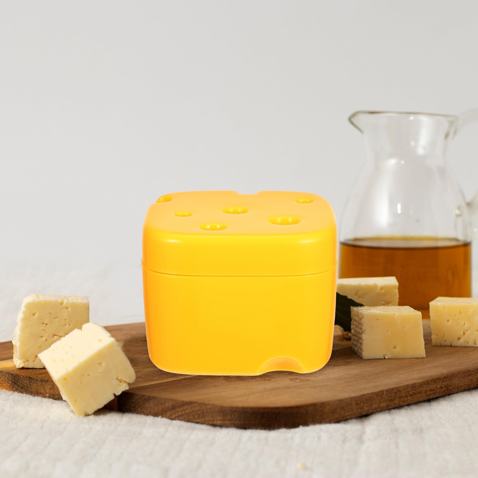 HOLIDYOYO Cheese Slice Holder Lid Kitchen Cheese Storage Containers Aesthetically Pleasing Cheese Container Fresh Cheese Container for Refrigerator Portable Cheese Small Boxes 5