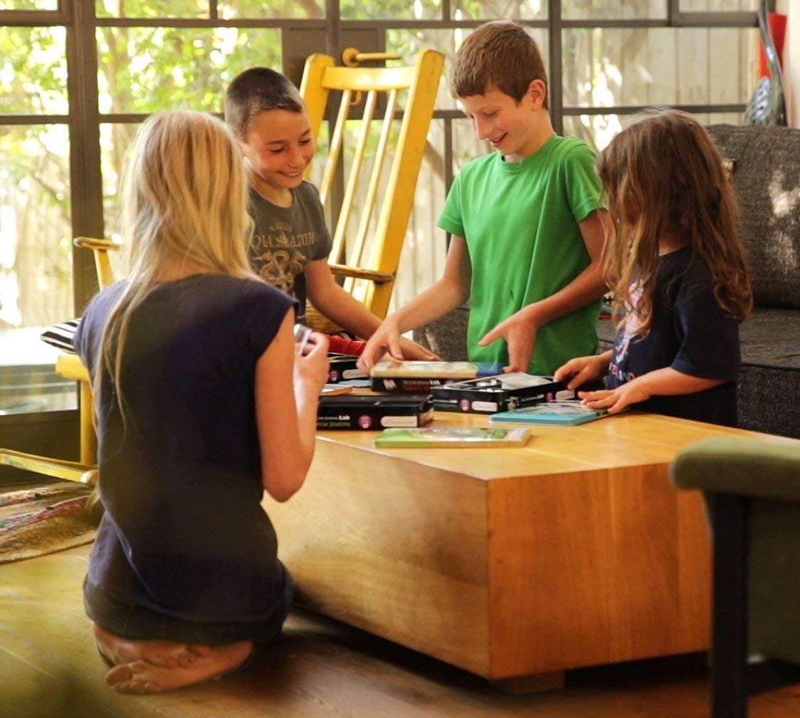 The Purple Cow The Crazy Scientist Lab Young Detectives Science Kit, Model Number: 5522023 3