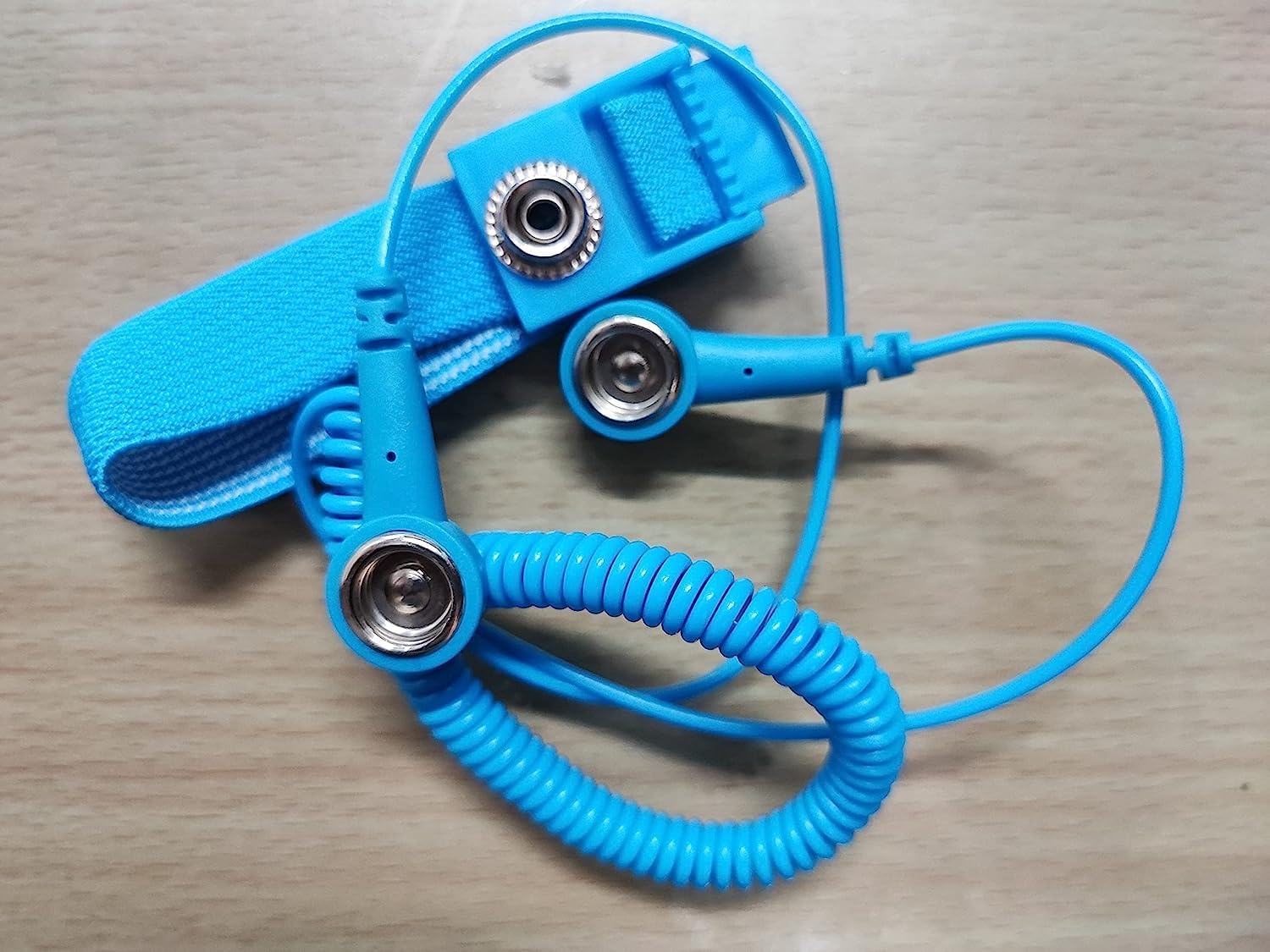 Supreme- ESD Safe Anti Static PVC VINYL 2 Layer 1.5 mm Thick Table Mat (Blue) with 4 Corner Button, Wrist Band B to B & Earthing Grounding Cord 3 Pin plug All Set Size (2.5x5) 6