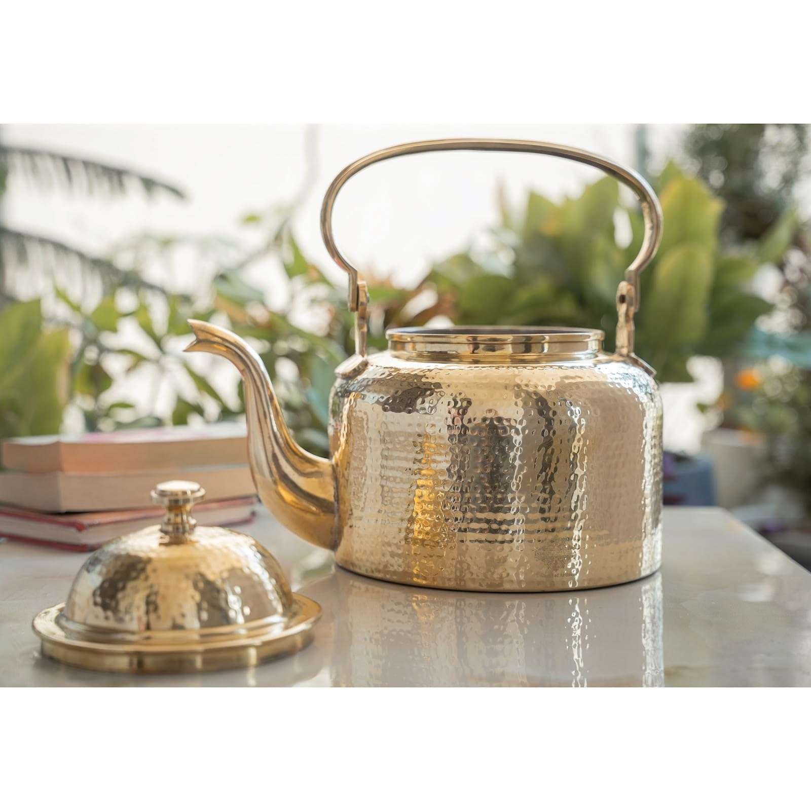 INDIAN ART VILLA Brass Hammered Tea Pot Kettle, Perfect for Tea and Coffee, Traditional and Elegant Design, 7 Litre Capacity, Gold 4