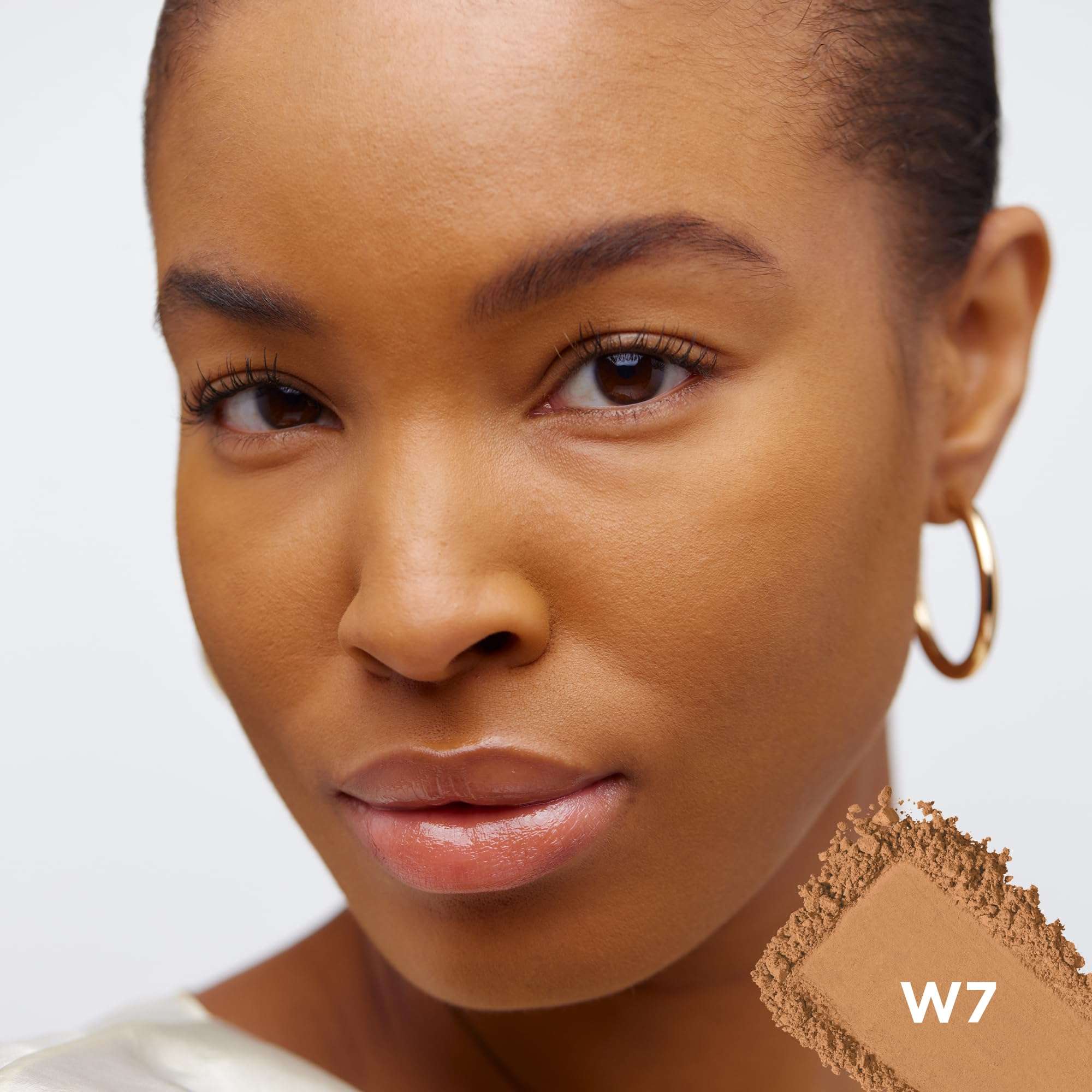 L'Oreal Paris True Match Super Blendable Oil Free Foundation Powder, W7 Medium Deep, 0.33 oz, Packaging May Vary 3