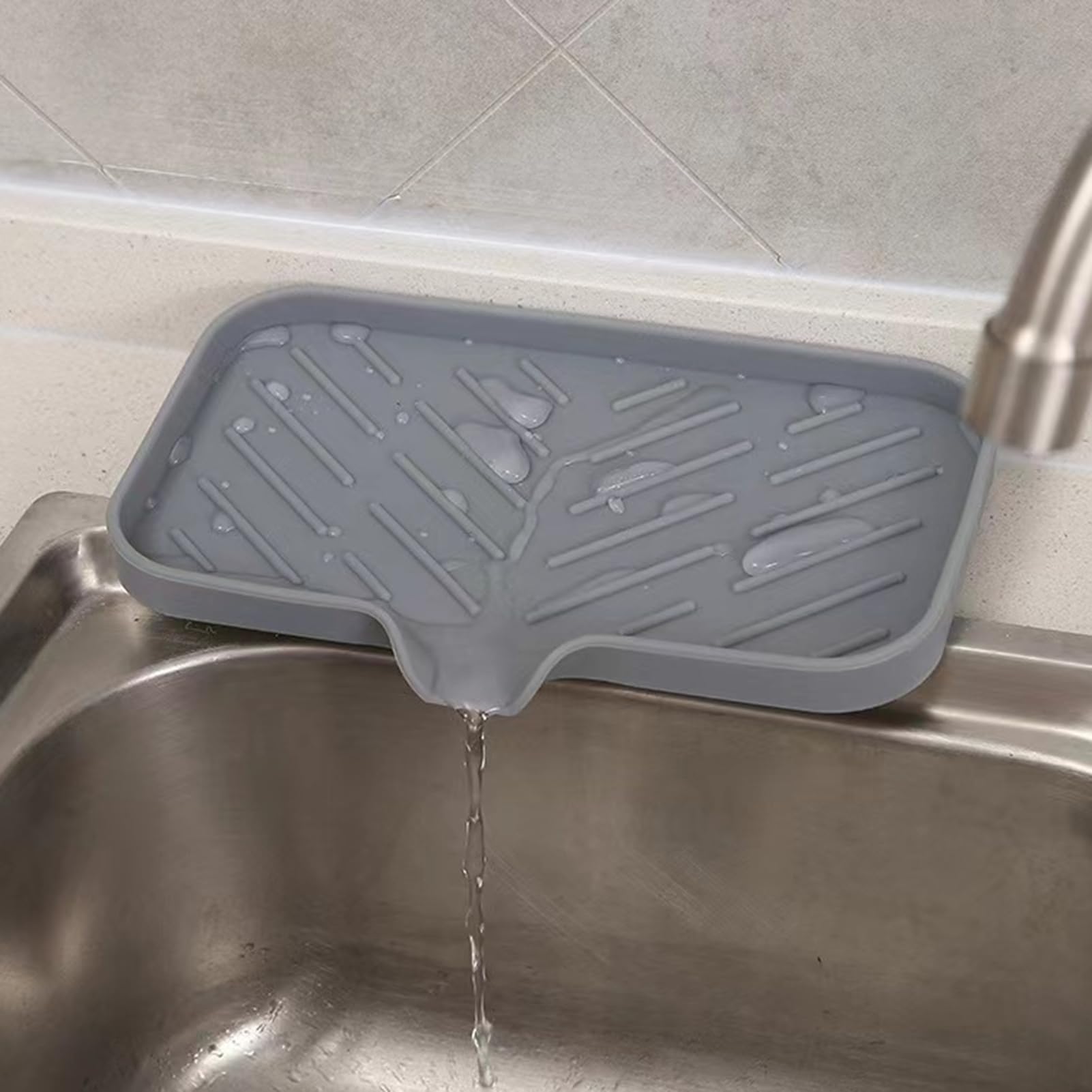 duwiikab Soap Dishes,Soap Draining Tray Dish, Soap Dish Sink Silicone Tray with Drain Spout Reusable Easy to Clean Countertop Sink Scrubber Brush Soap Storage Rack Kitchen Organizer S 5
