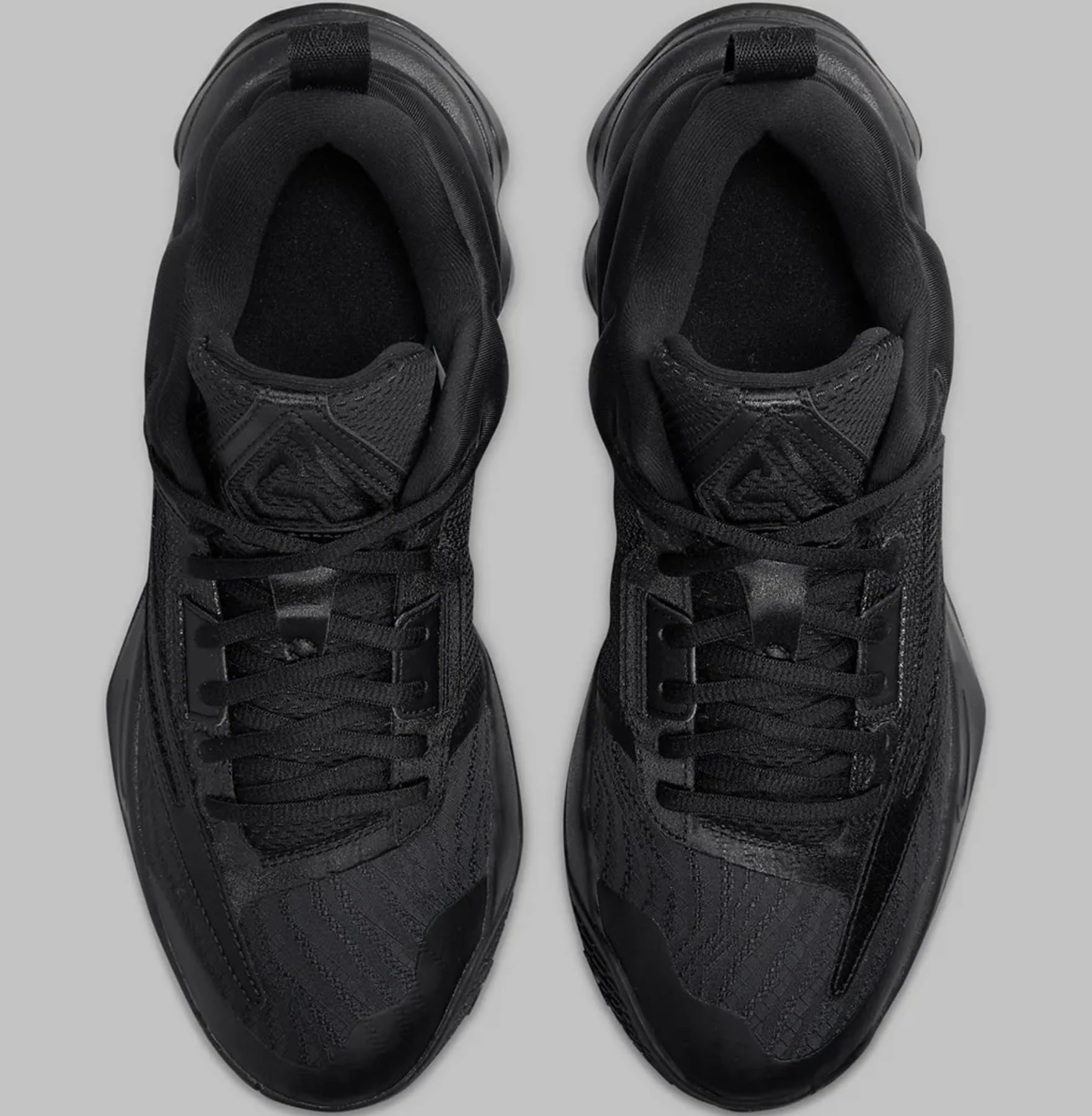 Nike Giannis Immortality 3 (DZ7533-001)_12 - Black/Black/Black 5