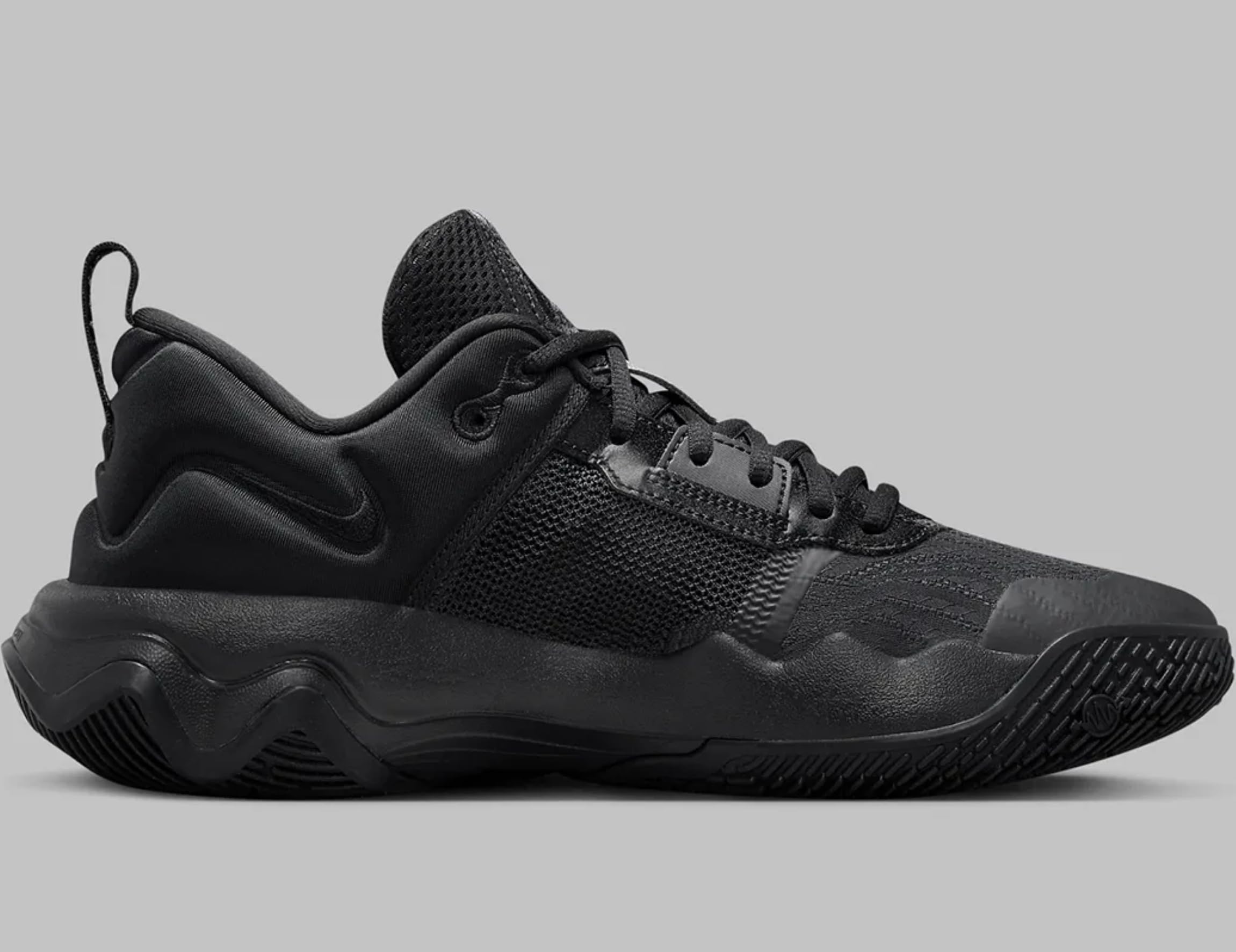 Nike Giannis Immortality 3 (DZ7533-001)_12 - Black/Black/Black 2