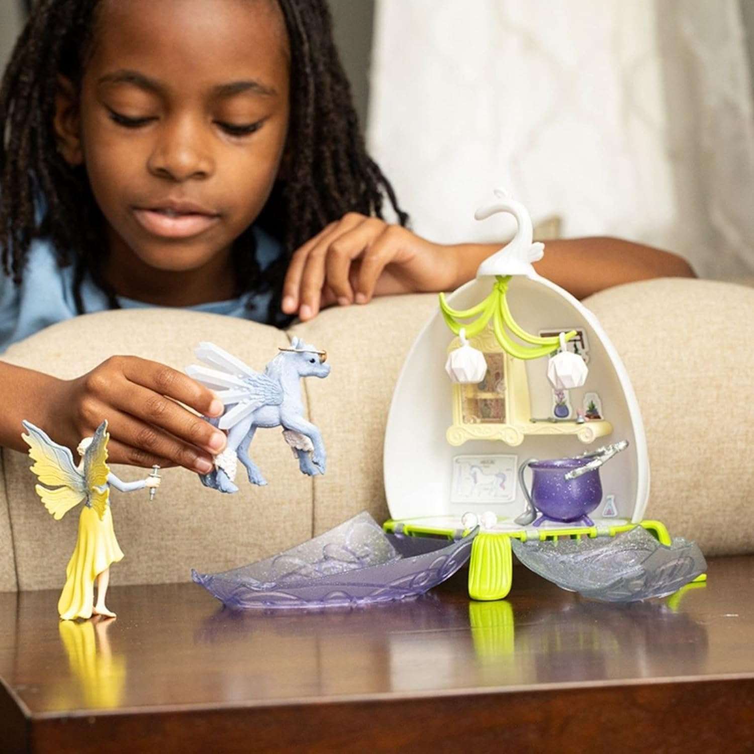 Schleich Bayala Fairy Vet Blossom - Magical Twinkle House Playset and Enchanting Fairy Vet Kit for Girls and Boys, 14-Piece Toy Set with Figurine for Kids Ages 5-12 4