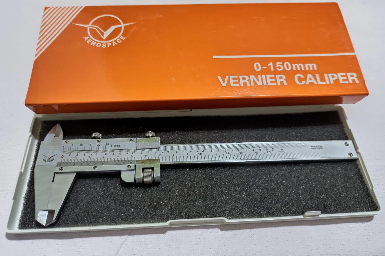 vernier calipers 0-6 in/0-150 mm Stainless Steel Plain/Manual– Precision Caliper Measuring Tool with Dual Screw Locking & Gauge Scale Designed for engineering, machining, woodworking. 5
