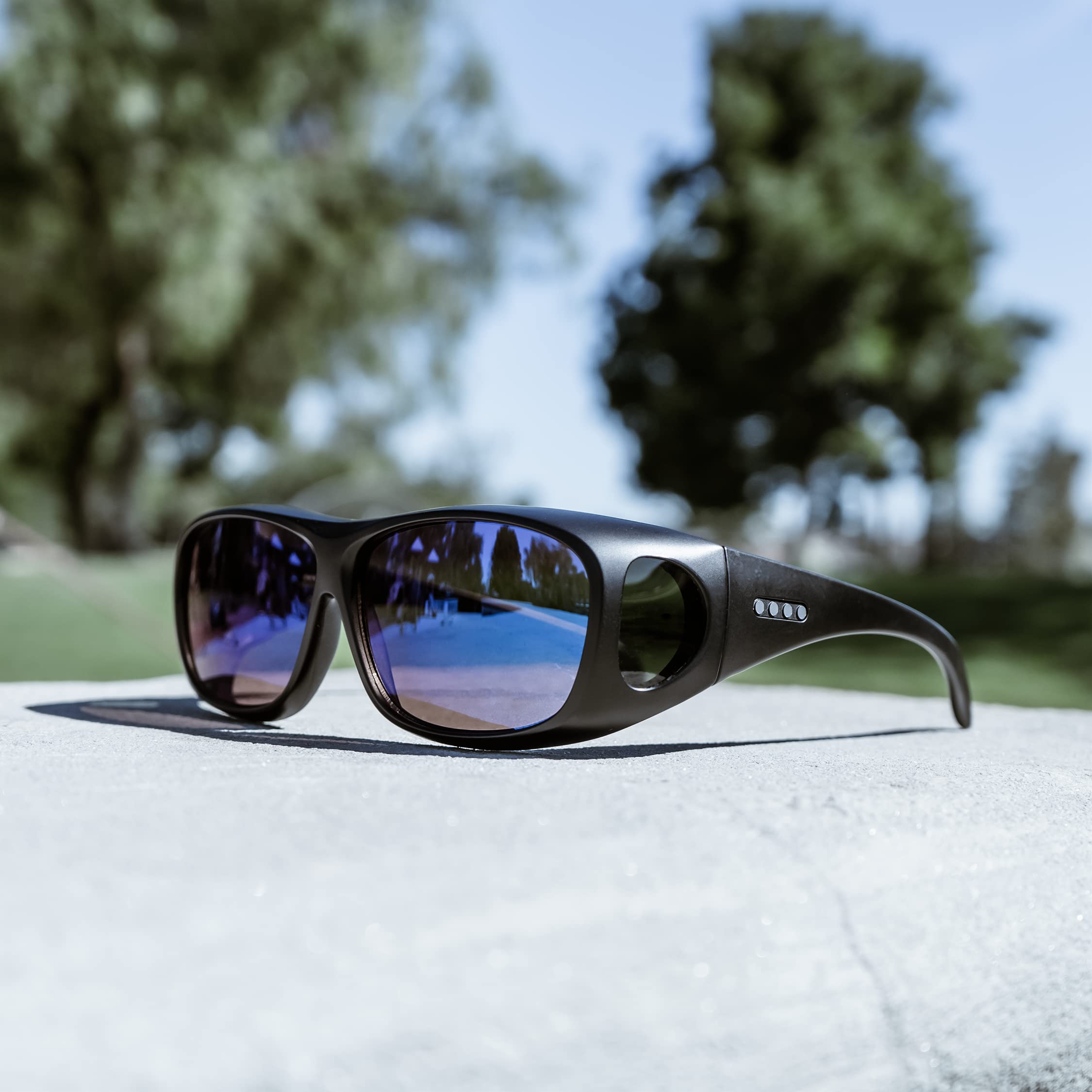 Enchroma Color Blind Glasses - Altavista - Vision Correcting & Enhancing Glasses Outdoor Use for Deutan Color Blindness 4