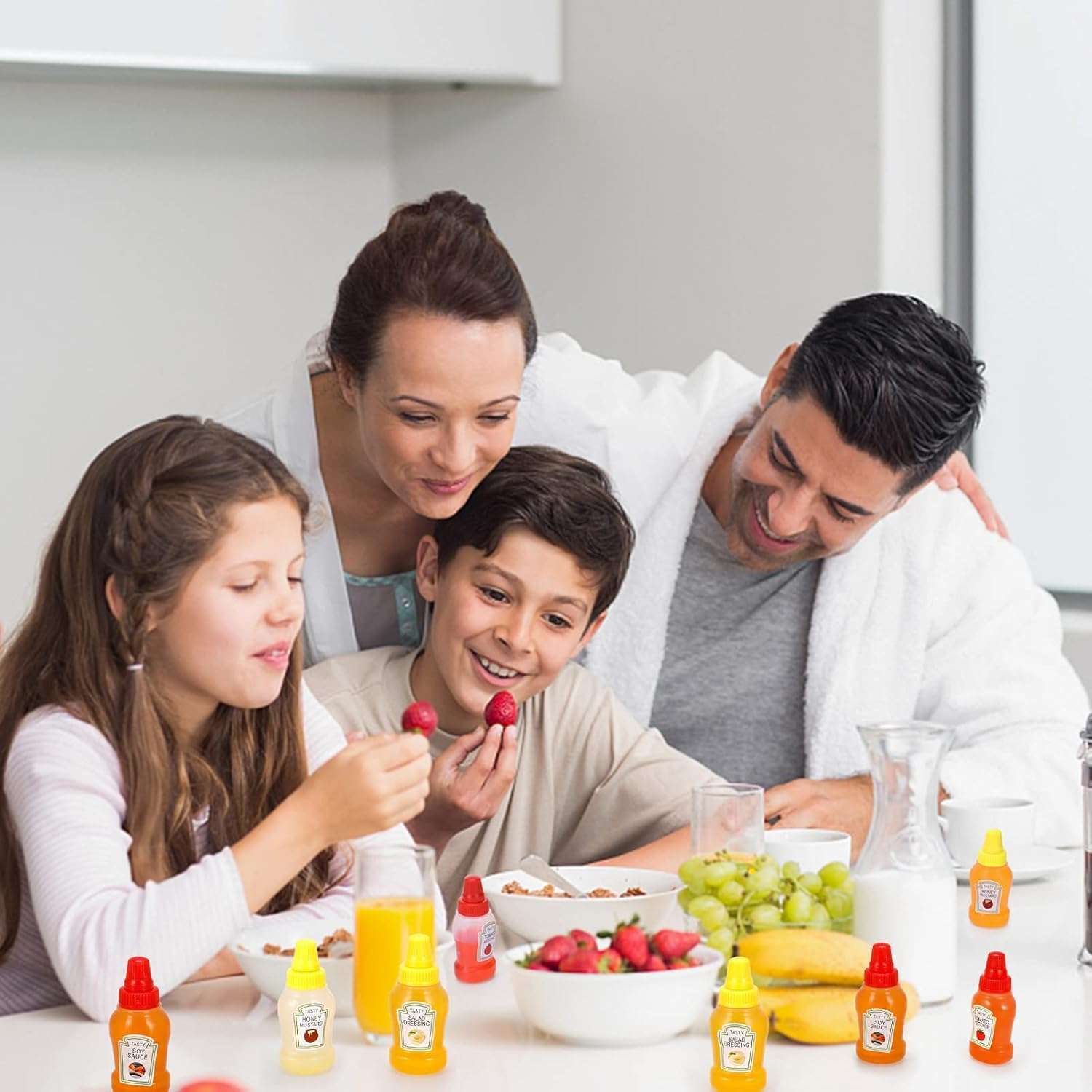 FASHRAMP® 2 Pcs Mini Ketchup Condiment Squeeze Bottles With Sturdy Screw Cap,25ml Mini Portable Salad Sauce Dressing Container Syrup Bottles for Kids Lunch Bento Box Accessories 5