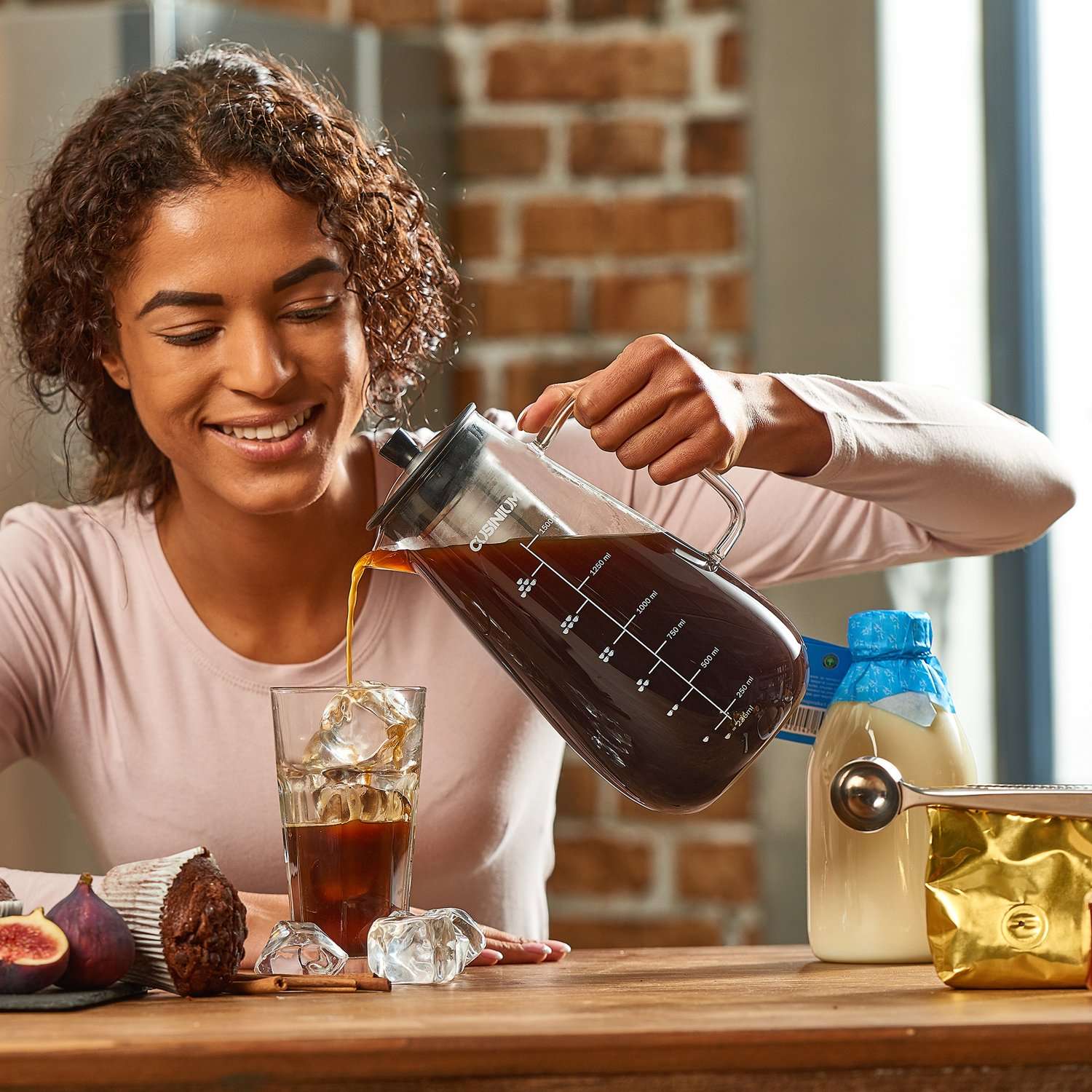 CUSINIUM Large Cold Brew Coffee Maker - 1.5 Quart Iced Coffee Maker - Glass Coffee Carafe With Removable Stainless Steel Filter - Fruit infuser pitcher 4