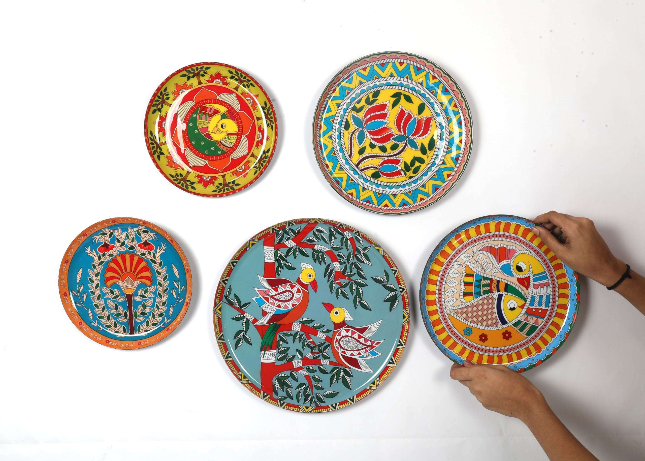 NEXTSTEP 1 Madhubani Iron Wall Plates Hand-Painted Traditional Indian Art for Home Décor Set of 5(Multicolor). 6