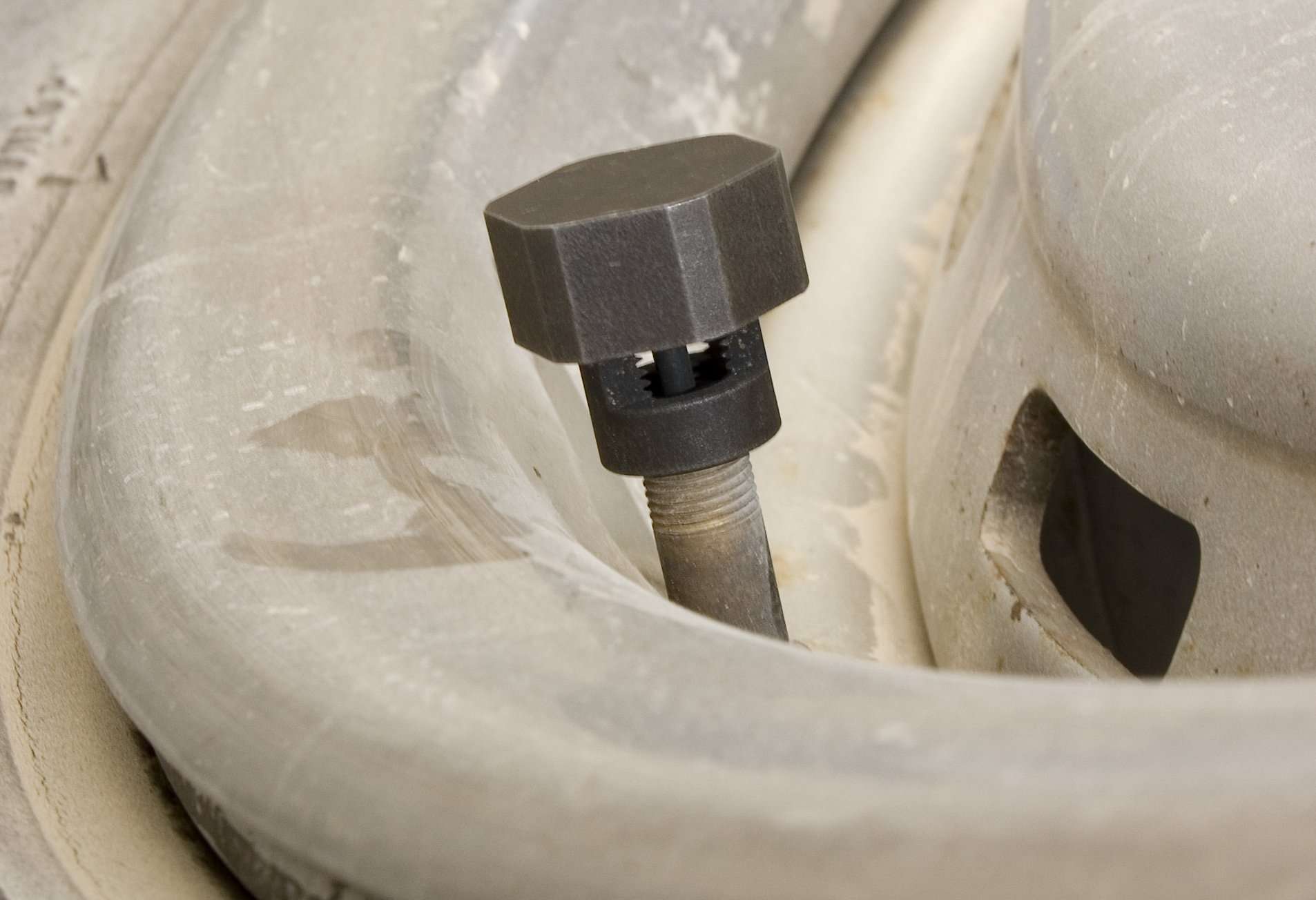 Lisle 19860 Tire Deflator 3