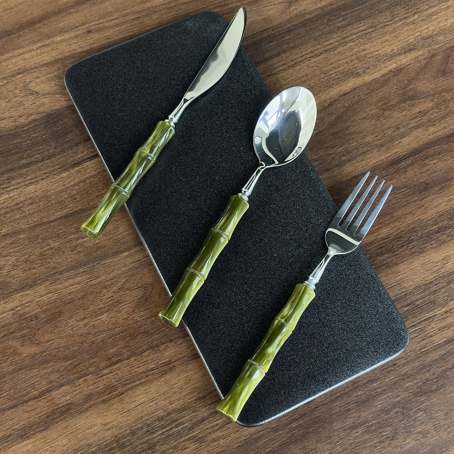 Olive Green Acrylic 304 Stainless Steel Flatware Set - 24 Pieces Elegant Silverware Set Service for 8, Mirror Polished Cutlery Set for Home Kitchen Dinnerware (8 Set-24 Piece) 4