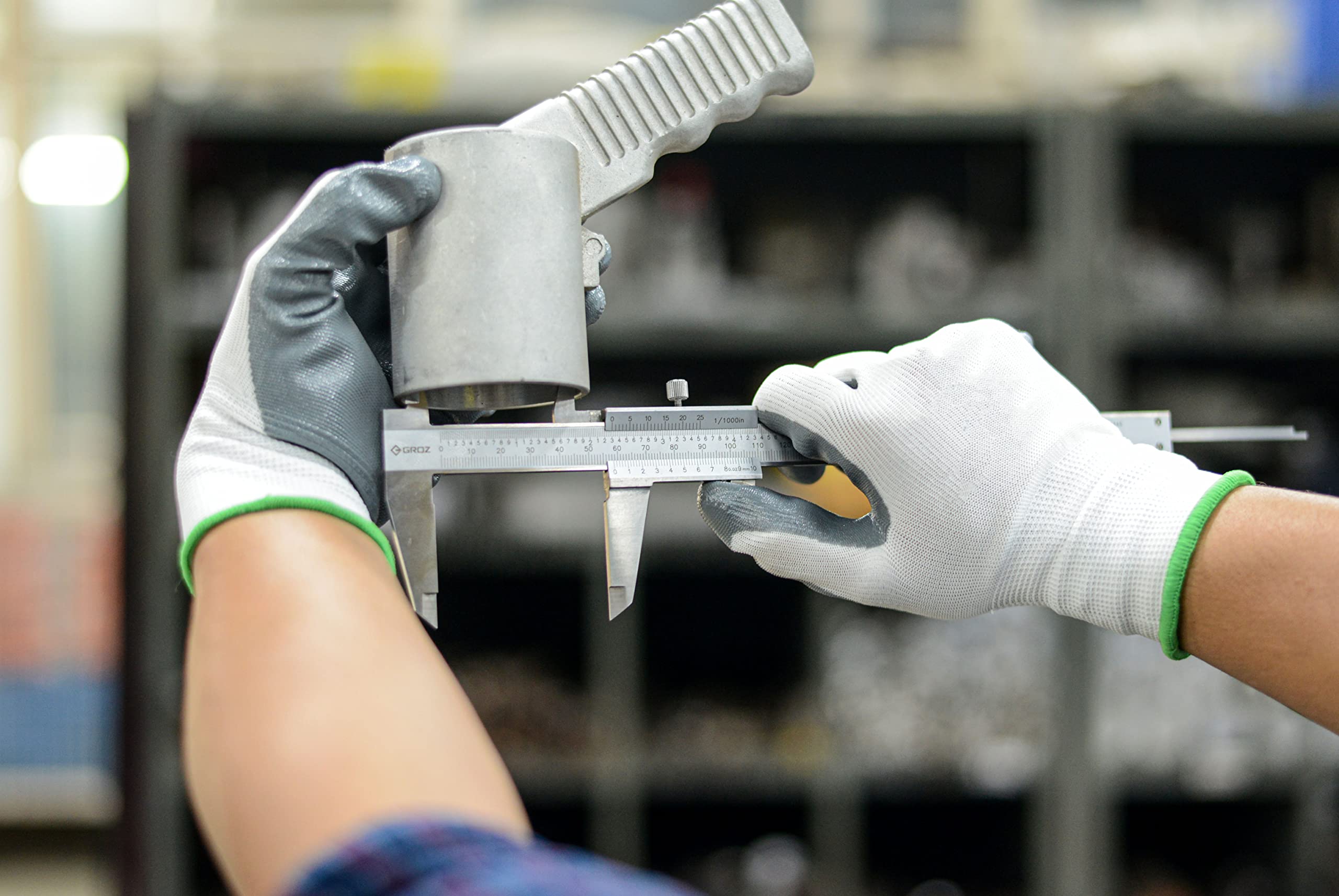 GROZ Vernier Caliper with Stainless Steel Body| Ideal for measuring inner & outer diameter, depth & step| Smooth Movement| Locking Screw| Range: 0-300 mm| Accuracy:± 0.04 mm| Resolution: 0.02mm| VNC/12 5
