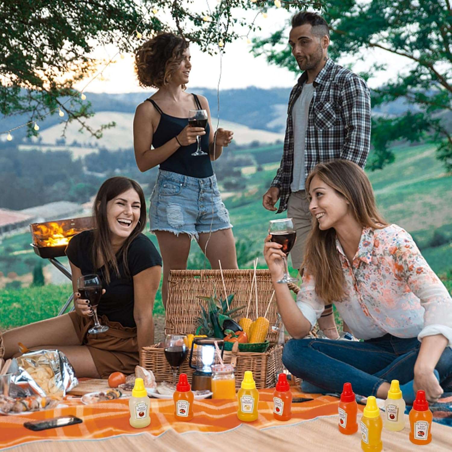 FASHRAMP® 2 Pcs Mini Ketchup Condiment Squeeze Bottles With Sturdy Screw Cap,25ml Mini Portable Salad Sauce Dressing Container Syrup Bottles for Kids Lunch Bento Box Accessories 3