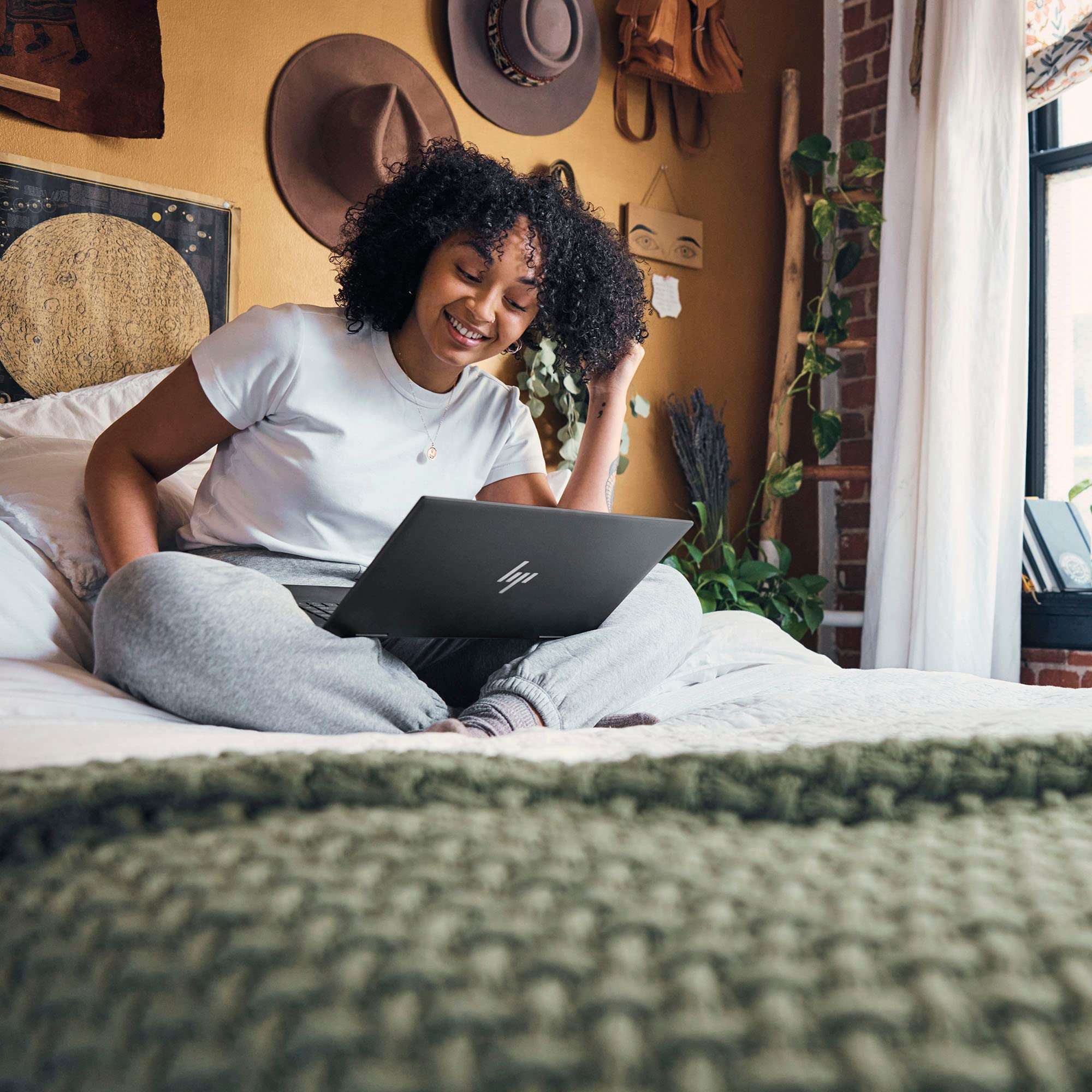 HP Envy x360 2-in-1 Convertible Business Laptop, 15.6” FHD Touchscreen, AMD Ryzen 7 5825U Up to 4.5GHz, Windows 11 Pro, 16GB RAM, 512GB SSD, WiFi 6, Backlit Keyboard, Fingerprint Reader, Durlyfish 6