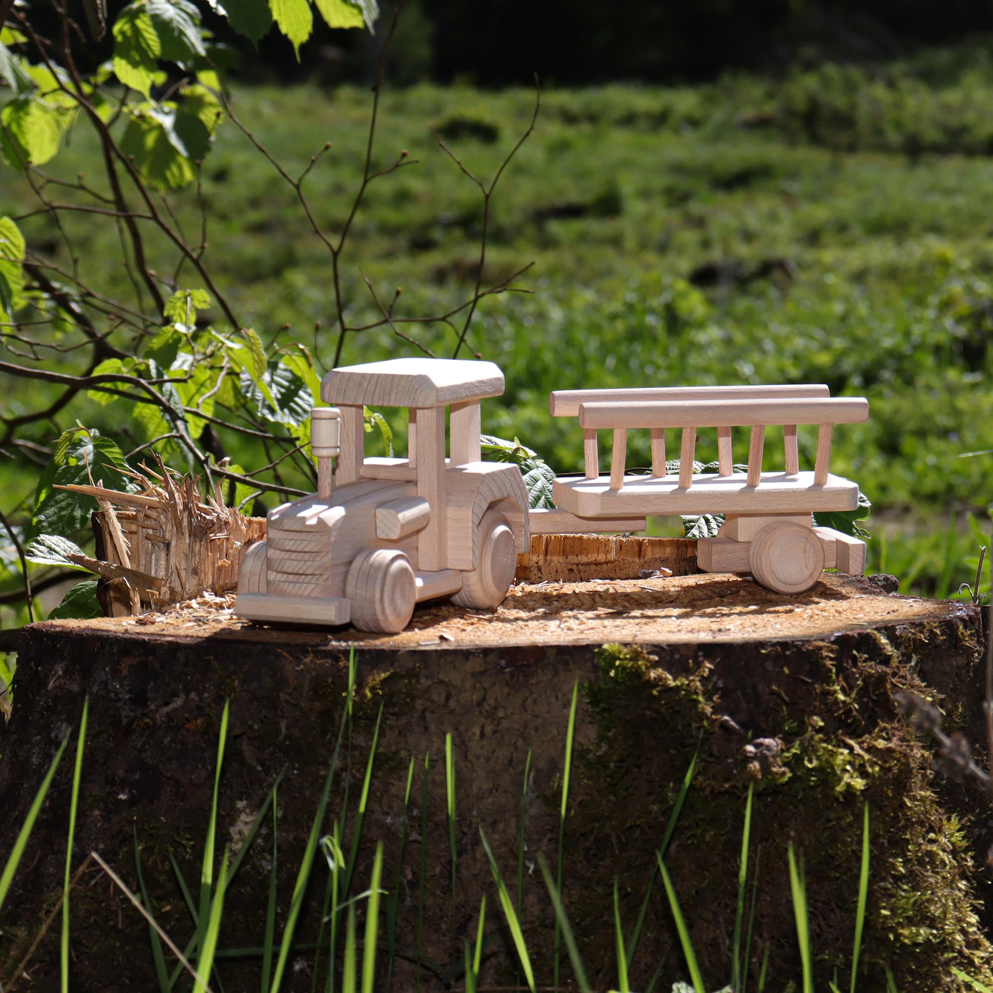 VESPLO Wooden Tractor with Trailer, Farm Toys for Toddlers, Unfinished Wood Toy for Paint, Preschool Educational Games, Handmade in EU, Realistic Shape 5