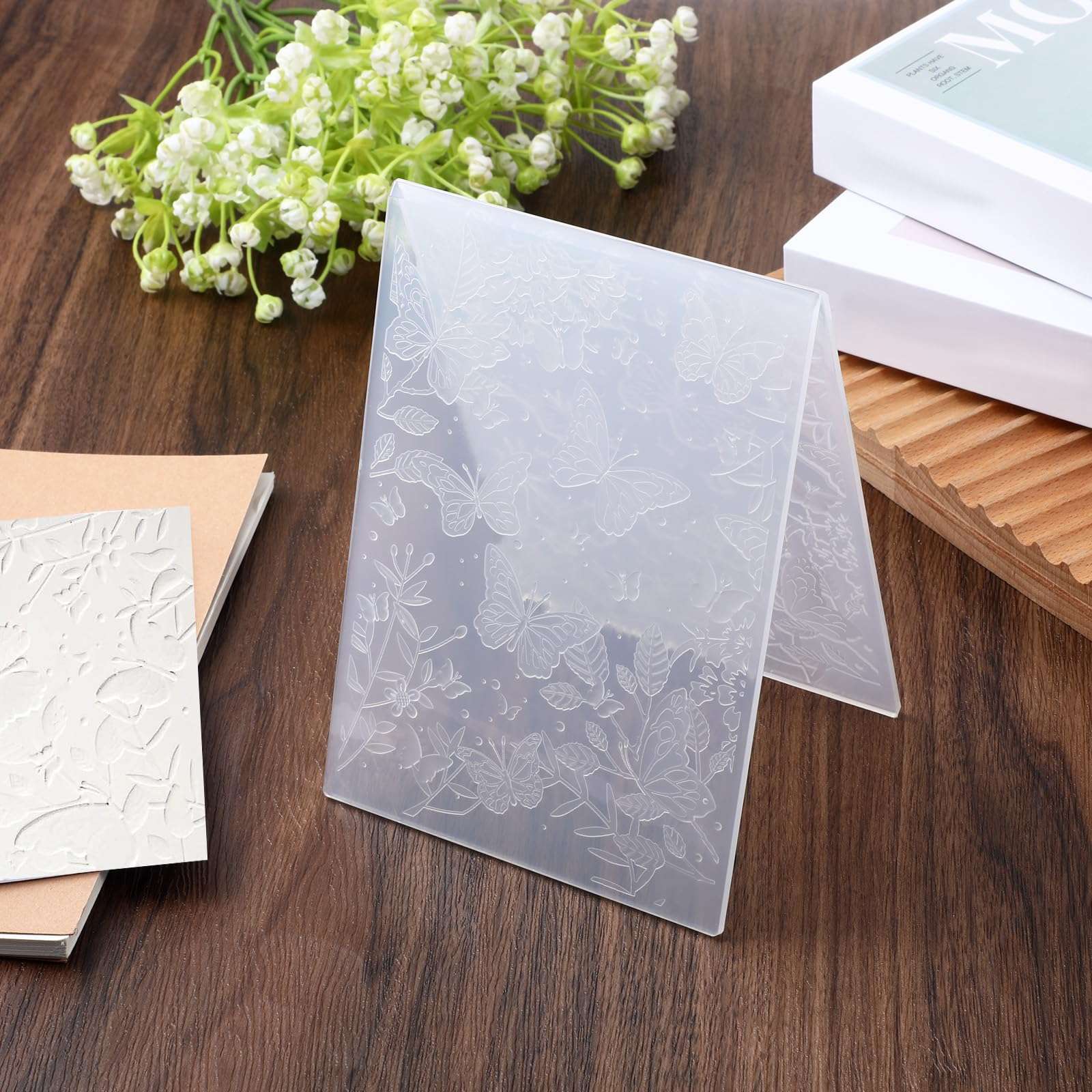 Butterflies 3D Embossing Folder 4 x 6-inch Leaves Background Plastic Embossing Folders Textured Flowers Leaves Embossed Template for Card Making Scrapbooking Paper Crafts 5