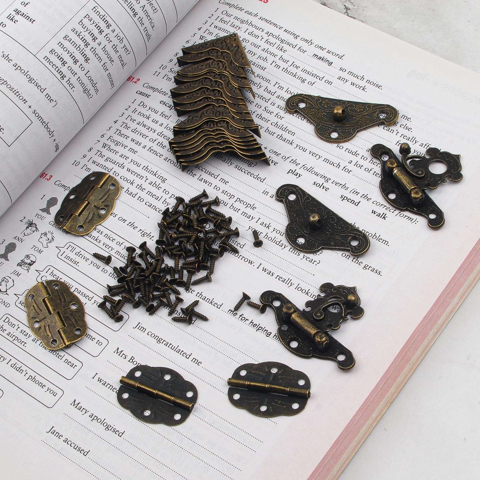 122PCS Vintage Bronze Hinge for Furniture Decoration, Antique Engraved Latch Hasp Hinges for Jewelry Box Decoration, Box Corner Protectors Hardware Kit/Wooden Box Jewelry Right Hook Hinges 6