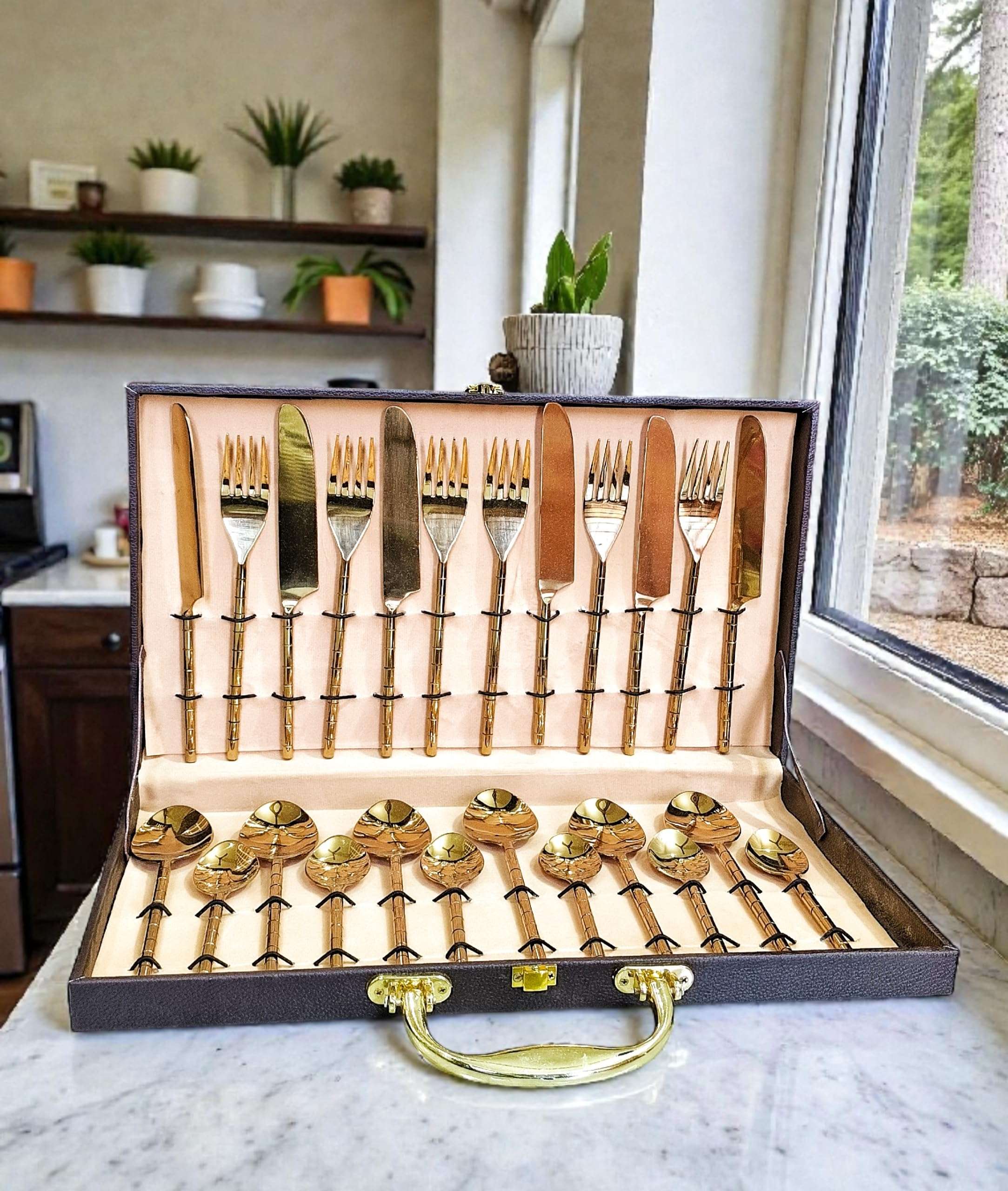 PITAL NAGRI ECRAFT Pure Brass Royal Cutlery Set with Velvet Box Gold Finish Set of 24 Flatware for Dining Table Dinnerware Serve Ware [Dinner Fork-Tea Spoon-Salad Spoon-Knife] 6