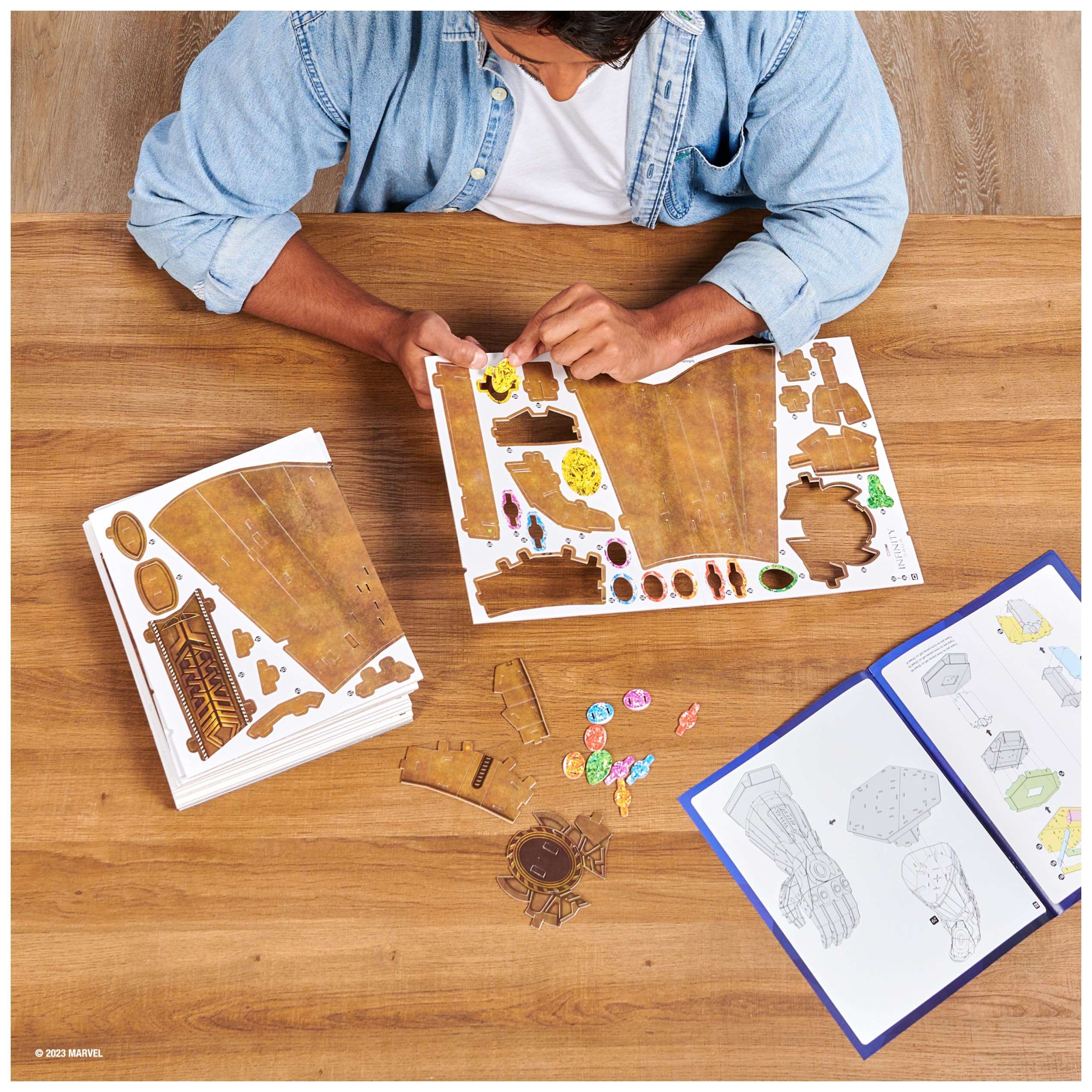 4D Build, Marvel Infinity Gauntlet 3D Puzzle Model Kit with Stand 142 Pcs | Thanos Desk Decor | Building Toys | 3D Puzzles for Adults & Teens 12+ 4