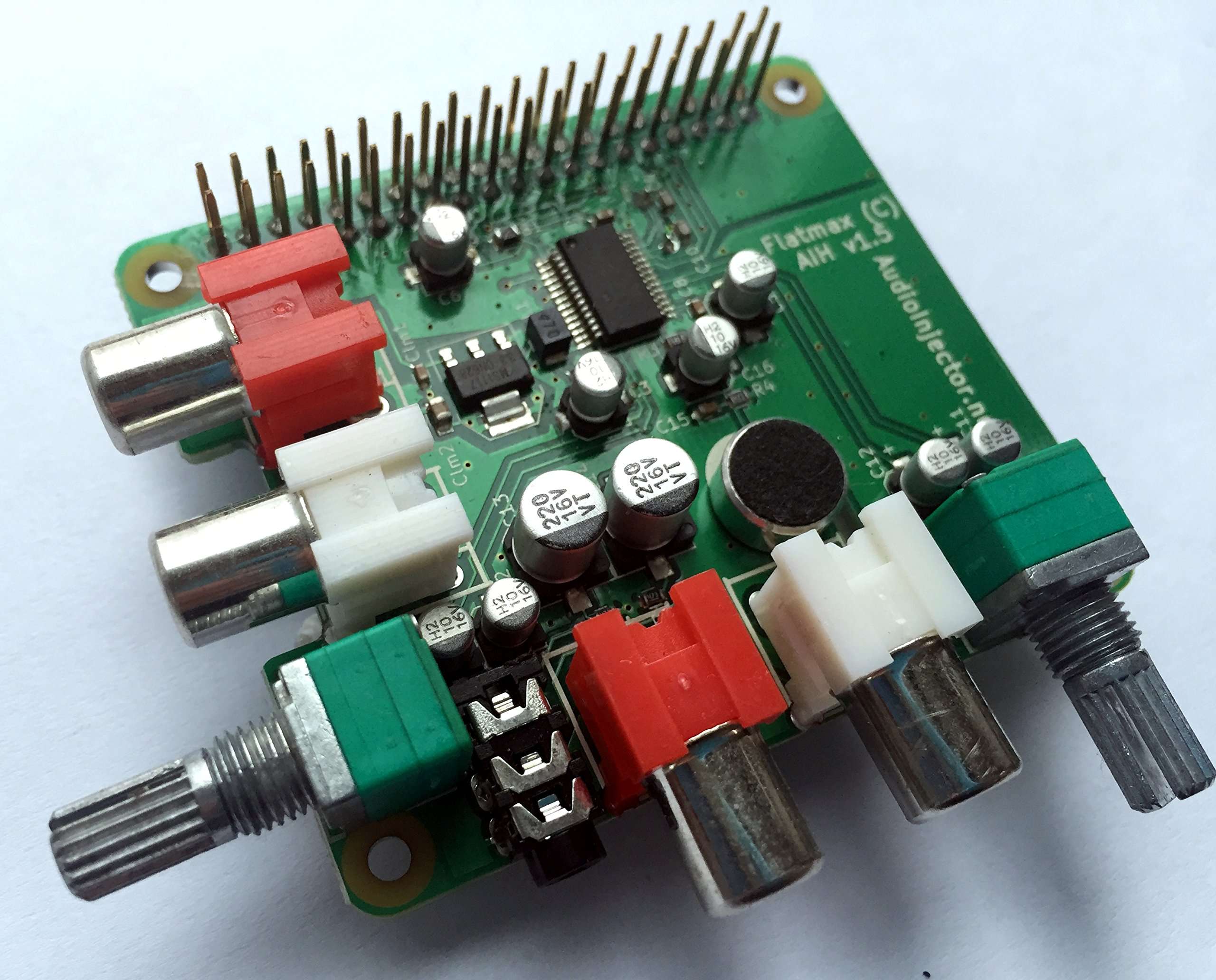 Audio Injector Sound Card for The Raspberry Pi with inbuilt Microphone 1