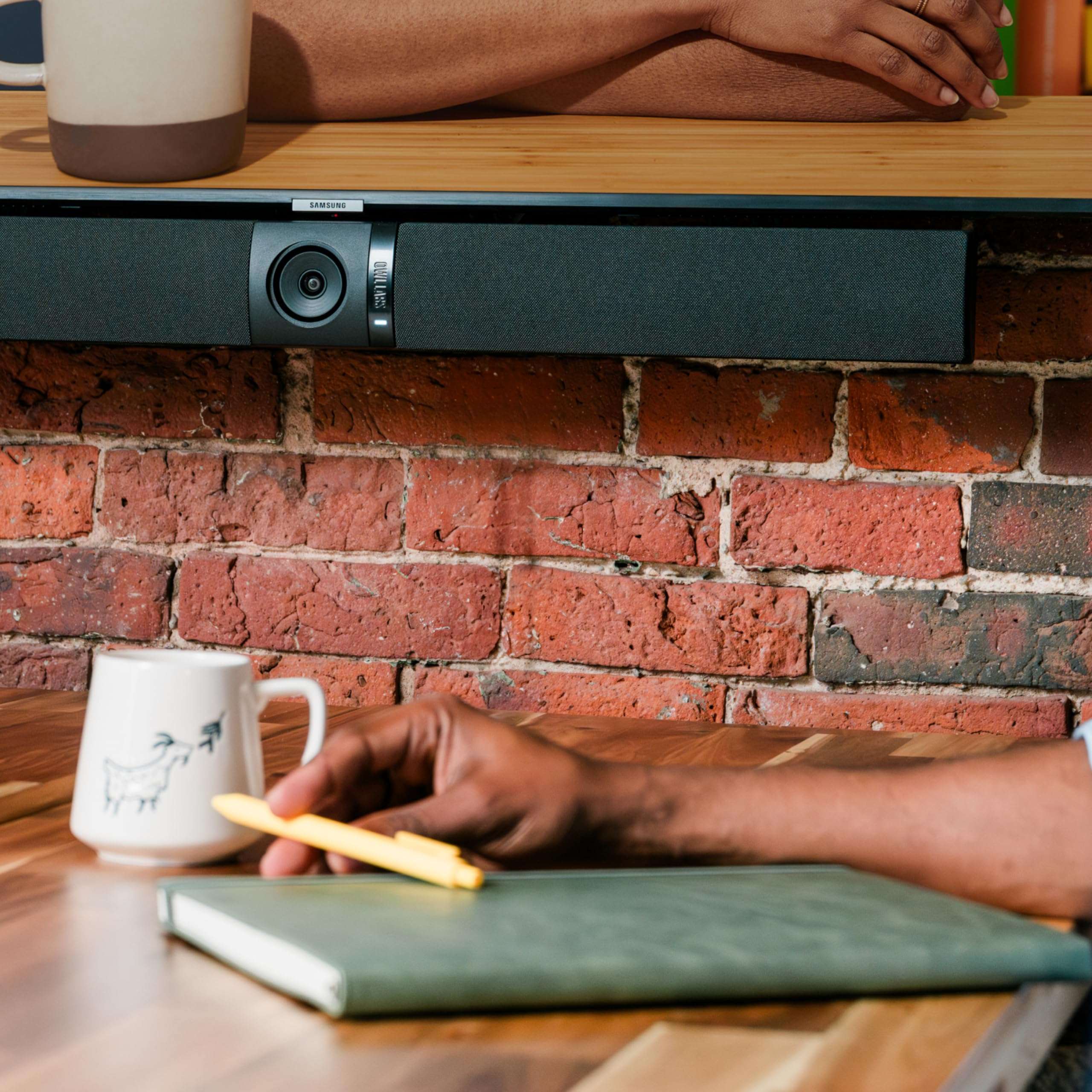 Owl Bar Video Conferencing Device — 4K Video Conferencing Bar with Active Speaker Focus (Add a Meeting Owl 4+, Meeting Owl 3 or Meeting Owl Pro for 360-Degree Coverage and Automatic Camera Switching) 4