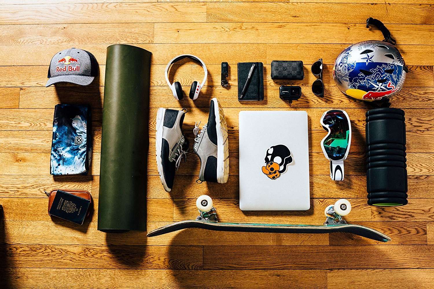 Skullcandy Uproar Wireless On-Ear Headphone with Mic (White/Grey/Red) 4