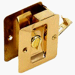 Kwikset 332 Notch Hall/Closet Pocket Door Lock in Polished Brass 2