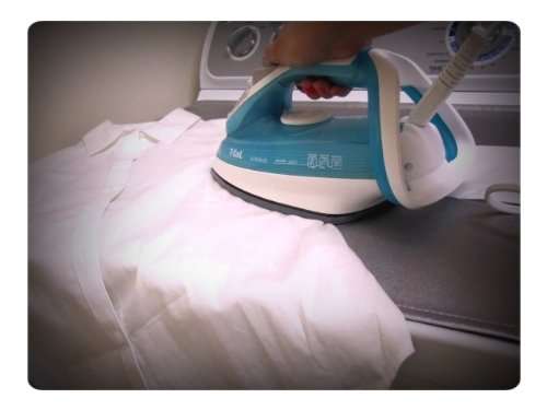 Viziflex Portable Ironing Mat with Magnets - Heat Resistant - Work on Top of Any Safe Flat Surface. Measures 36” X 20.5” 2