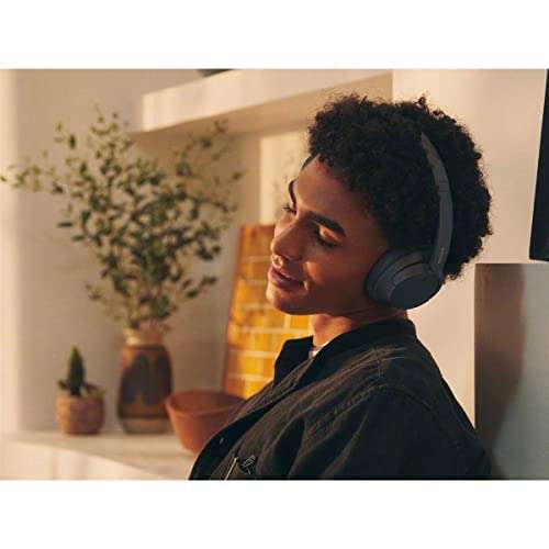 Sony WH-CH720N Noise Canceling Wireless Headphones Bluetooth Over The Ear Headset with Microphone and Alexa Built-in, Black with Green Extreme Portable Wireless Charger 6