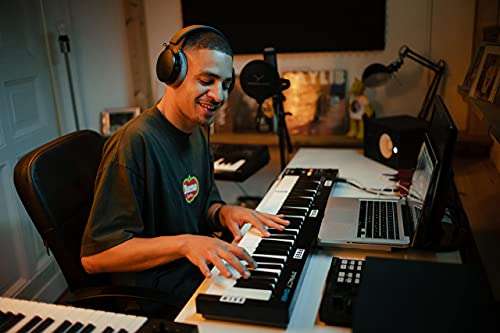 beyerdynamic DT 700 PRO X Studio Wired On Ear Headphones for Recording & Monitoring (Black) 6