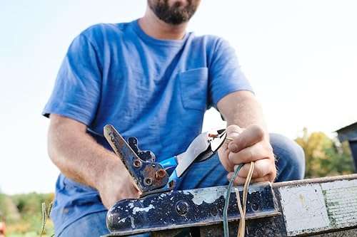 Channellock 909 9.5-Inch Wire Crimping Tool | Electrician's Terminal Crimp Pliers with Cutter are Designed for Insulated and Non-Insulated Connections 4